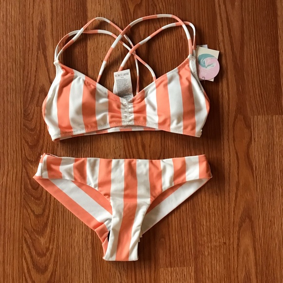 Volcom Other - NWT VOLCOM PEACH STRIPED BRALETTE BIKINI WITH CHEEKY BOTTOMS